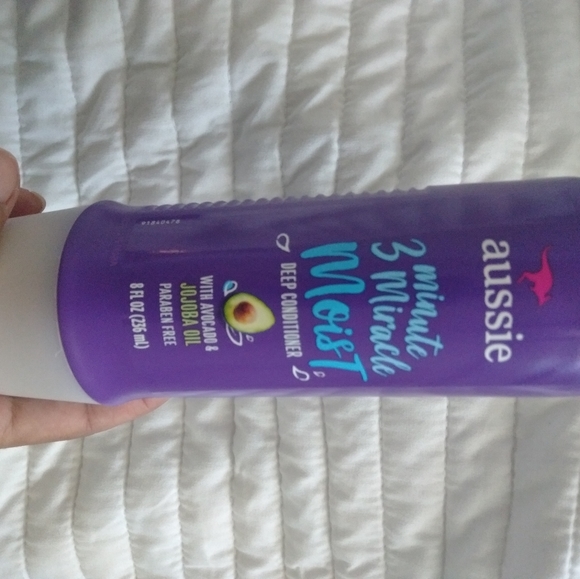 Aussie shampoo +conditioner - Picture 2 of 3